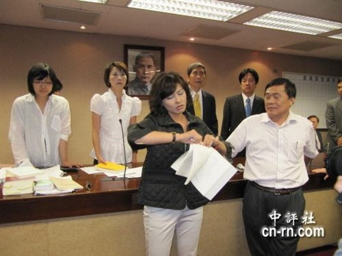 台湾立法承认大陆学历 仍限制陆生考取公务员